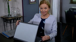 Still from Episode 3476