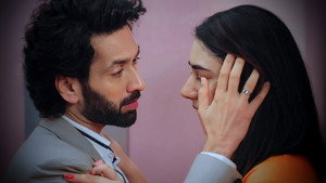 Still from Surprise Honeymoon