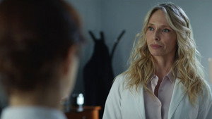 Still from Episode 828