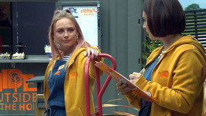 Still from Episode 9099 (Fri 30th Jul 2021)
