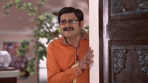 Still from Manmohan Becomes a Tenant At Anita's House