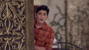 Still from Manmohan and Angoori Get Into The Gujarati Garb