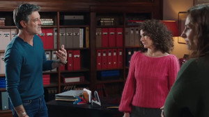 Still from Episode 1102