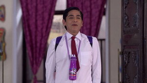 Still from Saxena Dupes Teeka and Malkhan