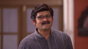 Still from Manmohan and Vibhuti Follow Prem's Advice