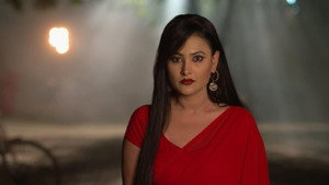 Still from Jhumma Possesses Manmohan's Body