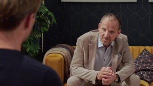 Still from Episode 4184