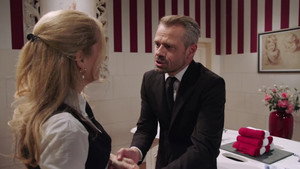 Still from Episode 4228