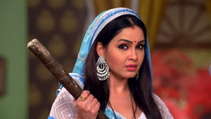 Still from Angoori Thrashes Happu and Vibhuti