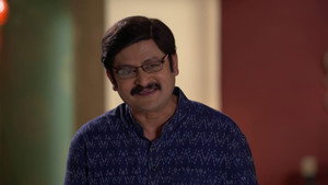 Still from Manmohan Lies About The Cooler to Masterji
