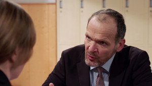Still from Episode 4272