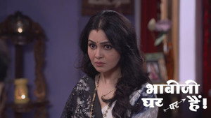 Still from A Beautiful Lady Comes to The Modern Colony