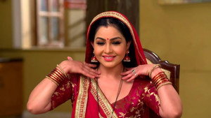 Still from Vibhuti Gets a Necklace For Anita