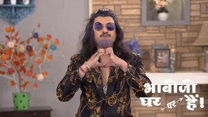 Still from A Disguised Tiwari Gives Anita Some Advice