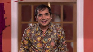 Still from Vibhuti Invests Money In Prem's Buisness