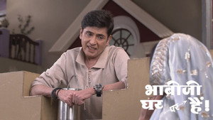 Still from Tiwari and Vibhuti Dress As Women For Dandiya
