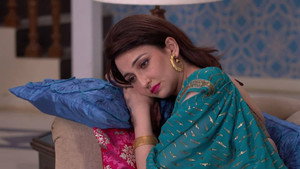 Still from Manmohan Incites Anita to Divorce Vibhuti