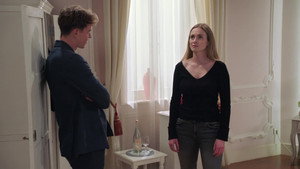 Still from Episode 4210