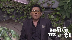 Still from Tiwari Threatens to Get Vibhuti Jailed