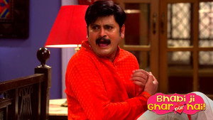 Still from Vibhuti Talks to Angoori Pretending As Raju