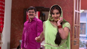 Still from Manmohan Tries Spending Time With Anita