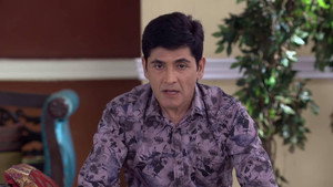 Still from Harry Chaddha Shoots In Manmohan's House