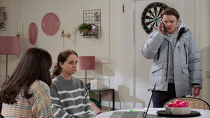 Still from Episode 4291