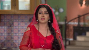 Still from Vibhuti Gets Busy With Spying On Tiwari