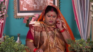 Still from Manmohan Turns Into a Snake