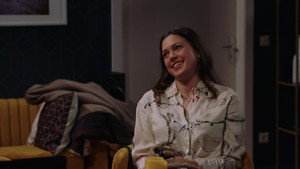 Still from Episode 4322