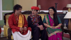 Still from Vibhuti and Saxena Become Puttan's Parents