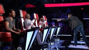 Still from Blind Auditions (7)