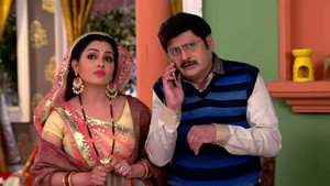 Still from Angoori Slaps Vibhuti
