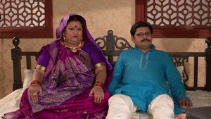 Still from Manmohan Secretly Eats Biryani