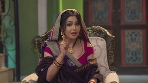 Still from Angoori Scolds Tiwari For His Carelessness