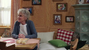 Still from Episode 4208