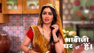 Still from Ammaji Asks For Money to Seek Angoori's Blessings