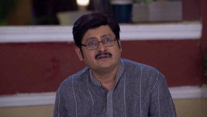 Still from Baba Hadbadanand Suggests Tiwari to Revisit Him For a Resolution