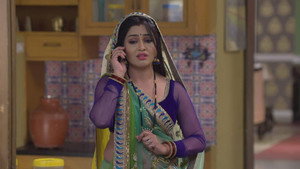 Still from Angoori Steals Helen's Necklace
