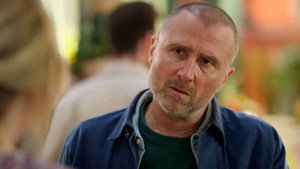 Still from Episode 195