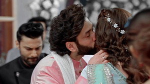 Still from Pihu organises a party