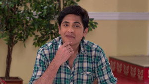 Still from Vibhuti Plans to Go For a Movie With Angoori