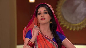 Still from Vibhuti and Manmohan Plan to Nab Khooni Ustra