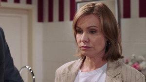 Still from Episode 4195