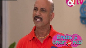 Still from Manmohan Sees Ahuti Romancing Anita