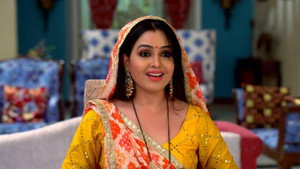 Still from Angoori Locks Tiwari In The Bathroom