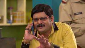 Still from Two Sundaris Show Up