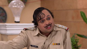 Still from Pammi Traps Vibhuti and Manmohan