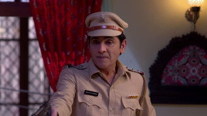 Still from Vibhuti Arrests Manmohan