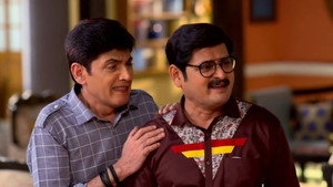 Still from Tiwari Buys Umbrellas From Vibhuti